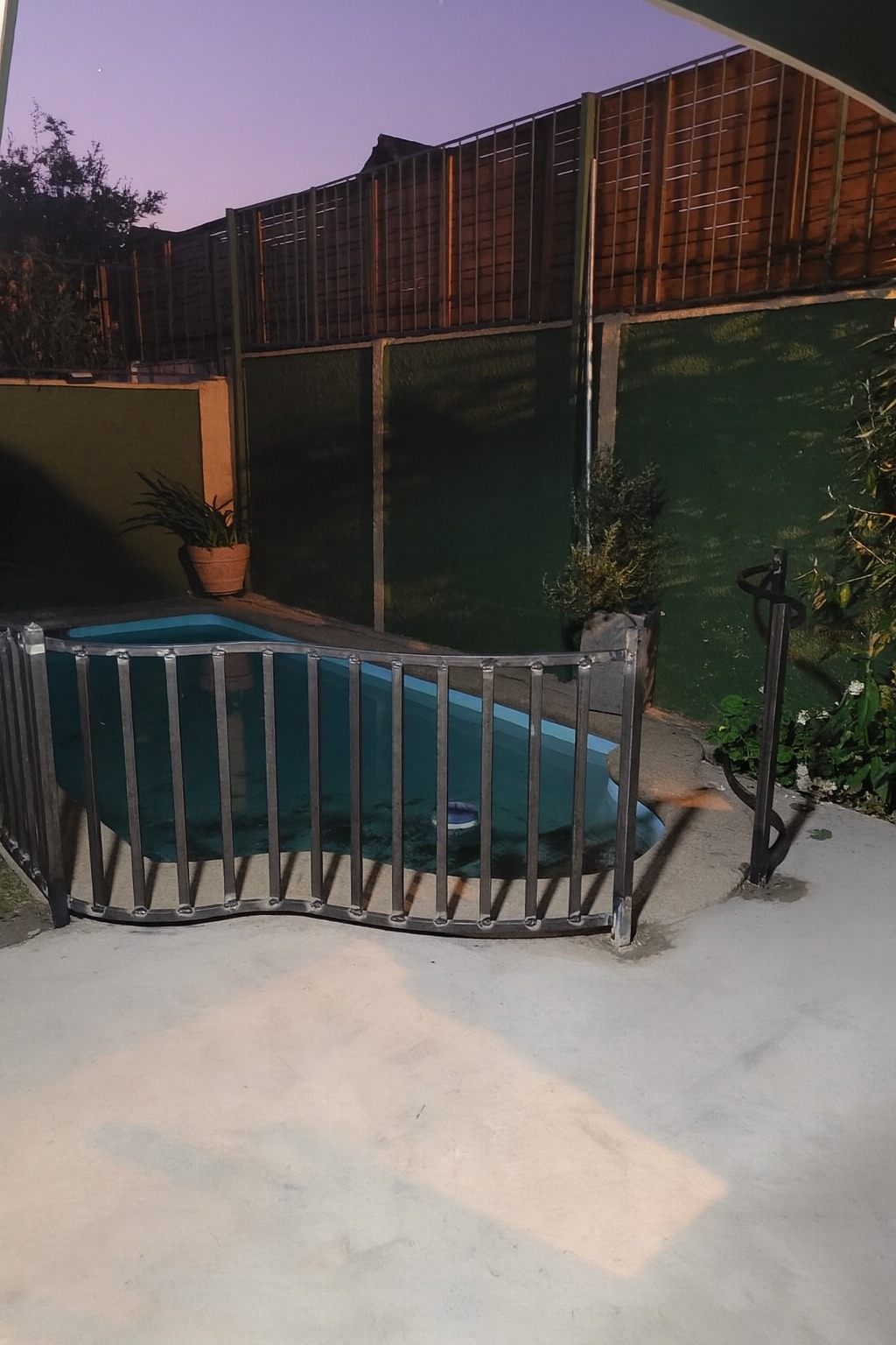 Construcción de Alberca con Baranda